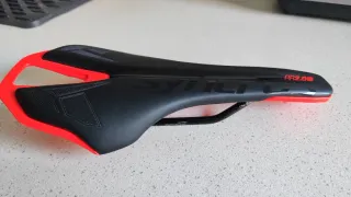 Sillín Syncros RR2.0 Negro/Rojo