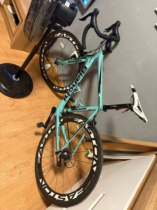 Bicicleta Bianchi Intrepida Carbono Carretera