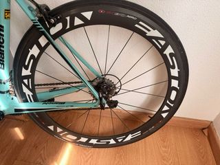 Bicicleta Bianchi Intrepida Carbono Carretera