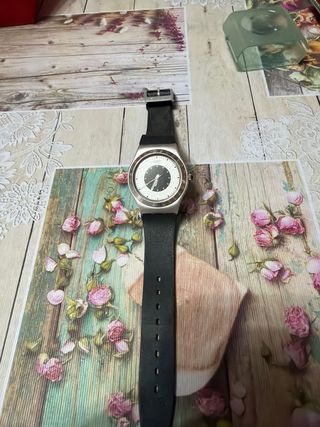 Orologio Swatch Irony Rosso Argento