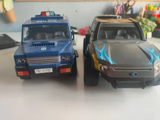 Camión y todoterreno con dron Policía Playmobil