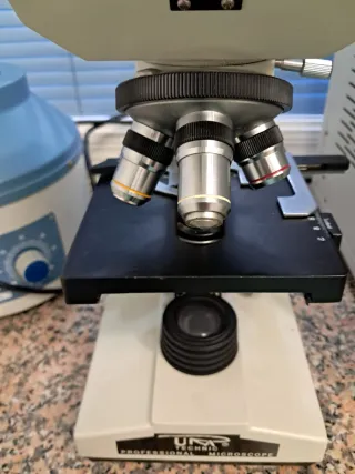 Microscopio  Laboratorio