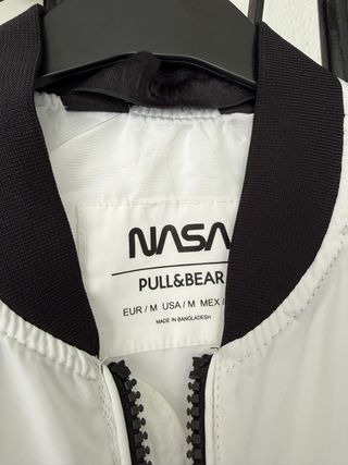 Chaqueta Bomber NASA Pull&Bear Talla M