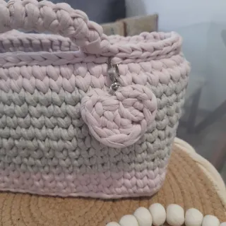 Bolso de trapillo rosa y gris