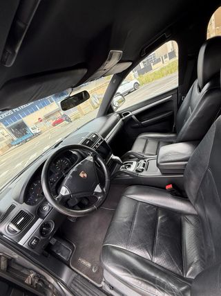Porsche Cayenne 2011