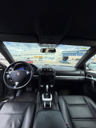 Porsche Cayenne 2011