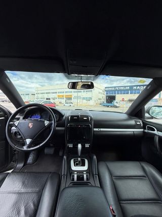 Porsche Cayenne 2011