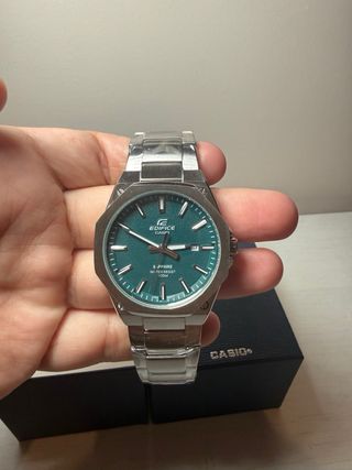Casio Edifice Reloj Verde y Plateado