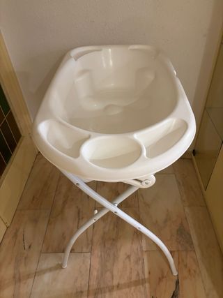 Bañera para bebé con soporte