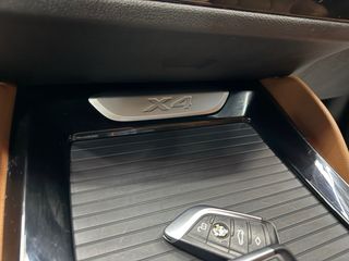 BMW X4 M SPORT HYBRID