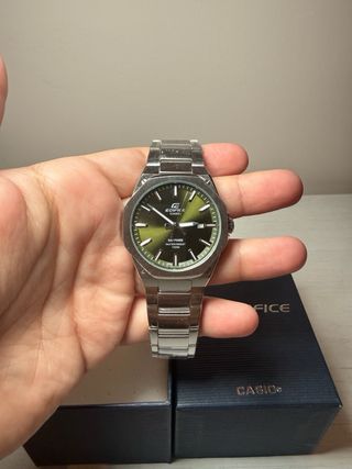 Casio Edifice Reloj Verde y Plateado