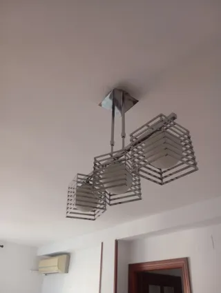 Lámpara de techo moderna plateada
