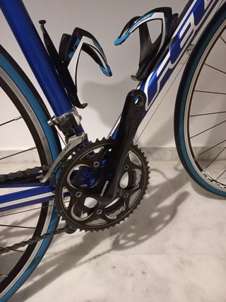 Bicicleta Carretera Felt 75 + Rodillo
