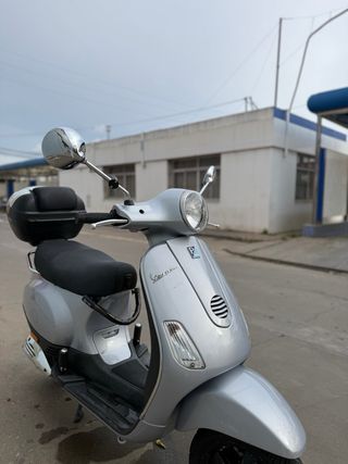 Piaggio Vespa LX 50 Plata