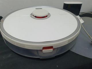 Aspiradora Roborock con base de carga