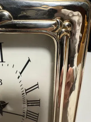 Reloj de plata de ley. En perfecto funcionamiento.