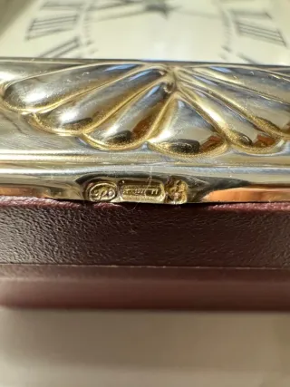 Reloj de plata de ley. En perfecto funcionamiento.