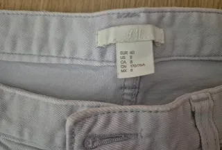 Vaqueros cortos H&M bajos deshilachados