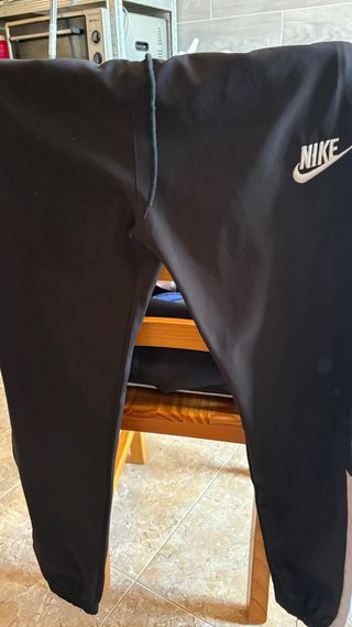 Conjunto Nike Negro y Blanco