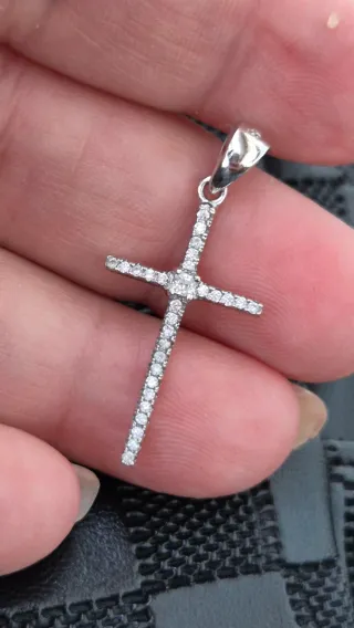 Cruz vintage plata con circonitas