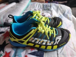 Inov-8 Bambas Montaña Talla 42