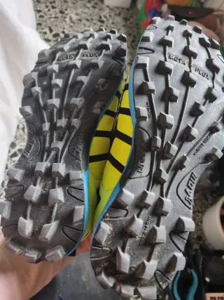 Inov-8 Bambas Montaña Talla 42