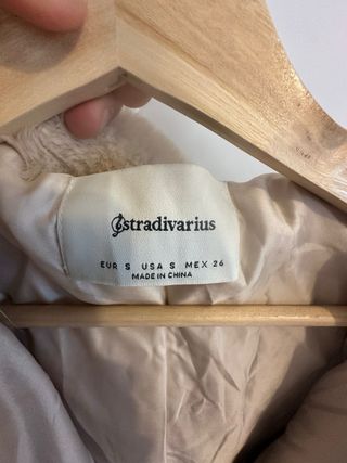Chaqueta pelo Stradivarius beige