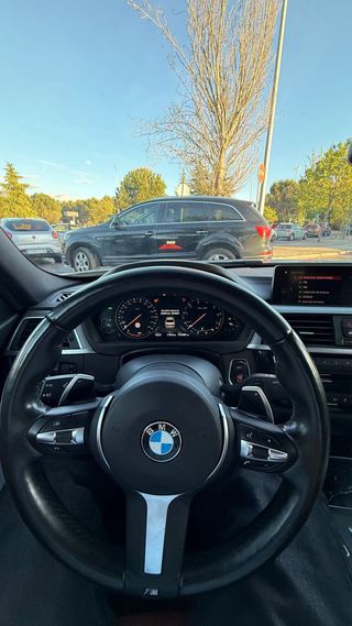 BMW 320i Pack M