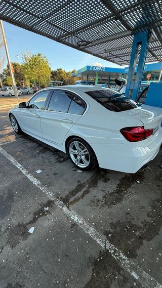 BMW 320i Pack M