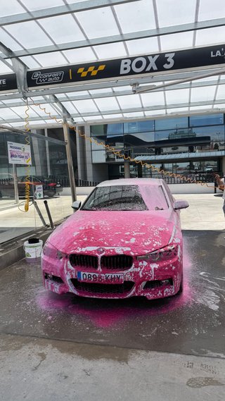 BMW 320i Pack M