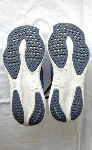 Zapatillas running Asics Nimbus talla 42.5