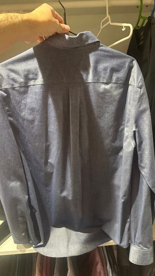 Camisa azul de vestir