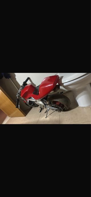 Minimoto gasolina roja y plateada