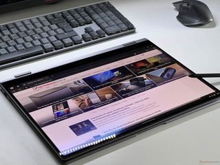 Samsung Galaxy Book5 Pro 360 NP964QHA-KG1ES