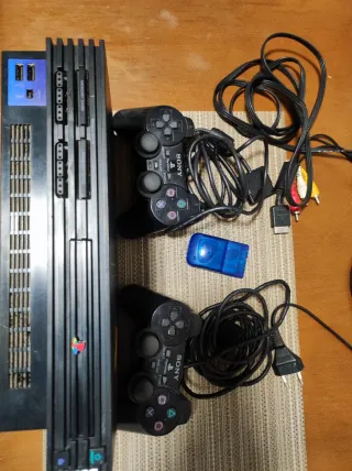 Consola PlayStation 2 Negra + Mandos