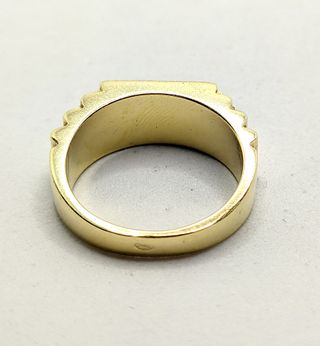 Solitario de oro de 18k piedra negra, 9.5 g, T-25.