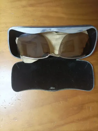 Funda gafas metal antigua diseño original