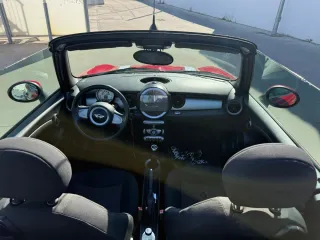 MINI Cabrio 2010