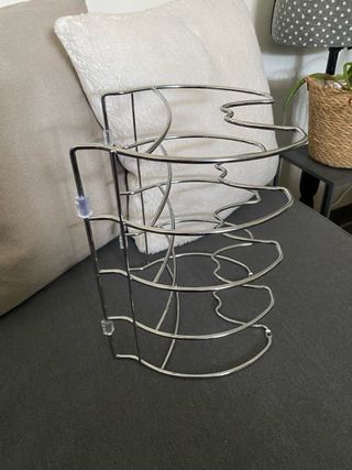 Organizzatore metallico per padelle/coperte