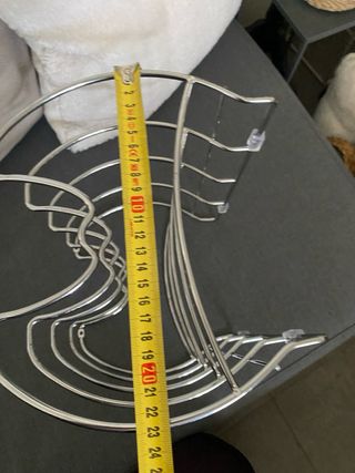 Organizzatore metallico per padelle/coperte