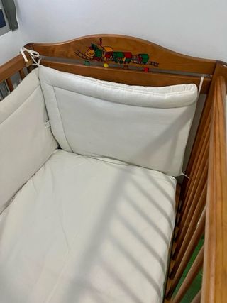 Cuna de Madera Maciza + Colchón + Chichonera