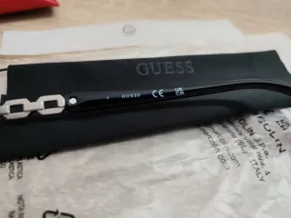 Occhiali da sole Guess donna neri e viola