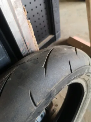 Neumático Dunlop 100/90/12 Delantero
