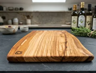 Tagliere in ulivo secolare 42 x 30 x 2.5 cm