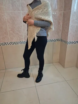 Scialle donna artigianale beige