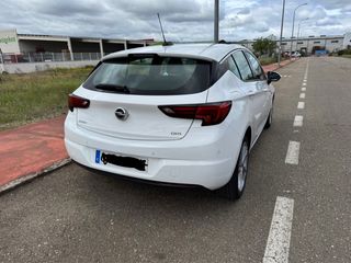 Opel Astra 1.6 CDTI 136CV Dynamic