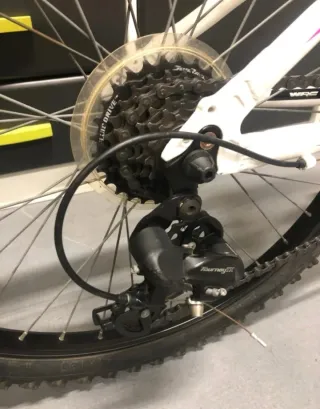 Bicicleta Conor WRC Blanca y Rosa