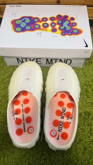 Nike Mind 001 Light Beige