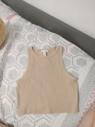Top H&M beige talla s