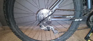 Bicicleta GT Avalanche 1.0